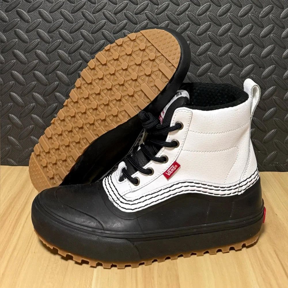 VANS x Kennedi Deck Standard Mid Snow MTE Boot Shoes White Black Size 7.5